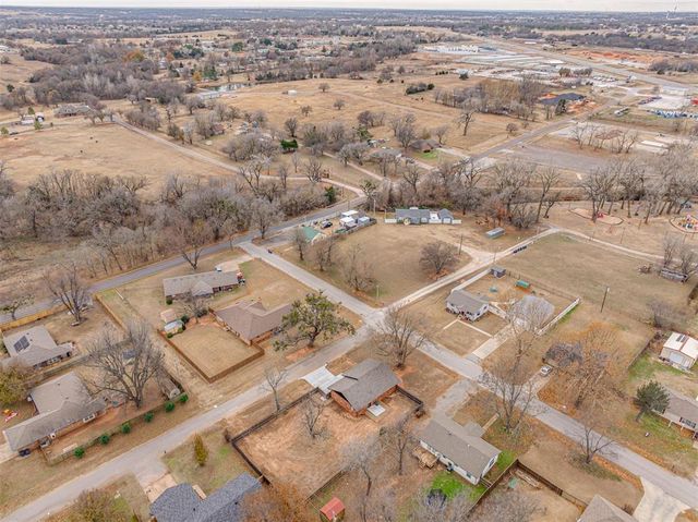 221 SW 6th Street, Blanchard, OK 73010
