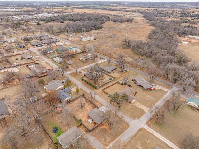 221 SW 6th Street, Blanchard, OK 73010