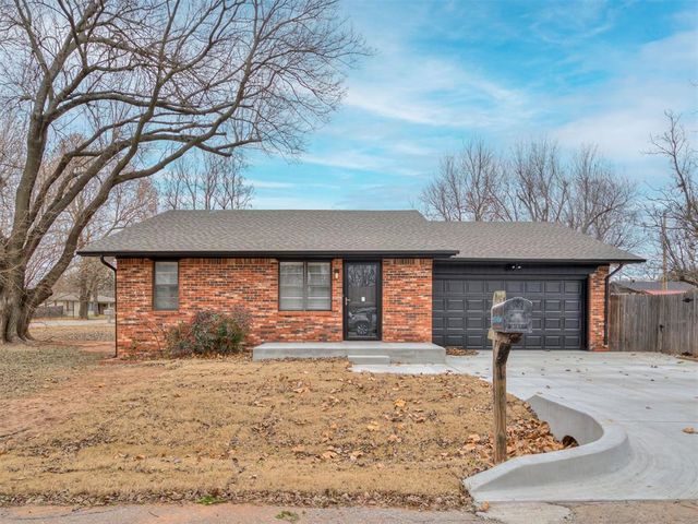 221 SW 6th Street, Blanchard, OK 73010