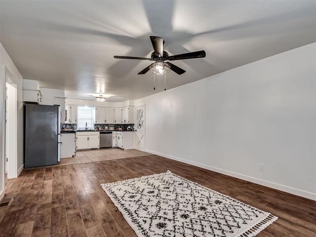 221 SW 6th Street, Blanchard, OK 73010