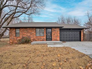 221 SW 6th Street, Blanchard, OK 73010