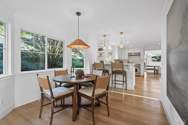 20 Archibald Ln, Novato, CA 94945