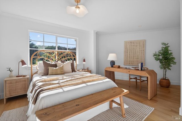 20 Archibald Ln, Novato, CA 94945