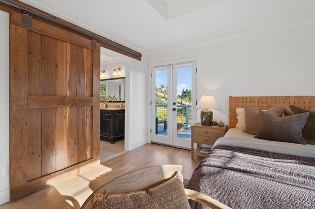 20 Archibald Ln, Novato, CA 94945