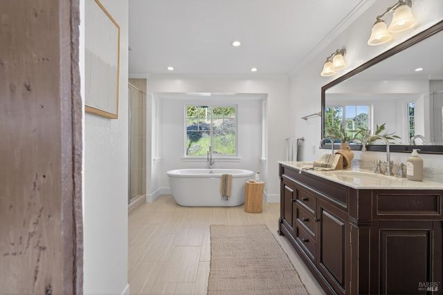 20 Archibald Ln, Novato, CA 94945