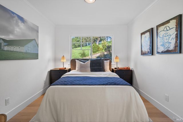 20 Archibald Ln, Novato, CA 94945