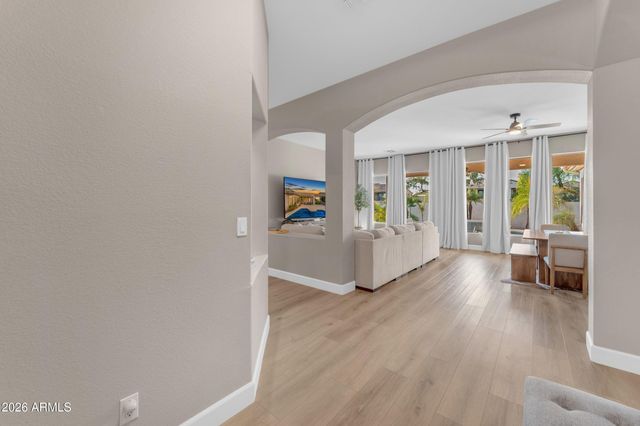 840 W CHERRYWOOD Drive, Chandler, AZ 85248