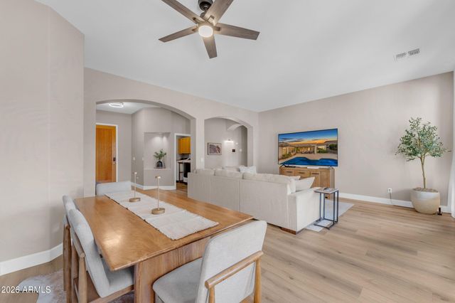 840 W CHERRYWOOD Drive, Chandler, AZ 85248