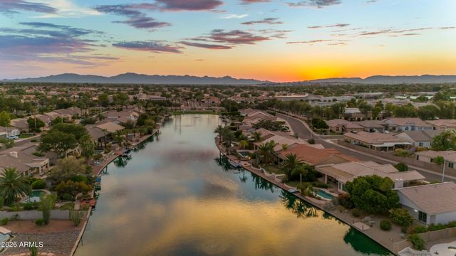 840 W CHERRYWOOD Drive, Chandler, AZ 85248
