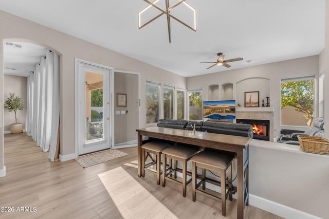 840 W CHERRYWOOD Drive, Chandler, AZ 85248