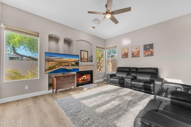 840 W CHERRYWOOD Drive, Chandler, AZ 85248
