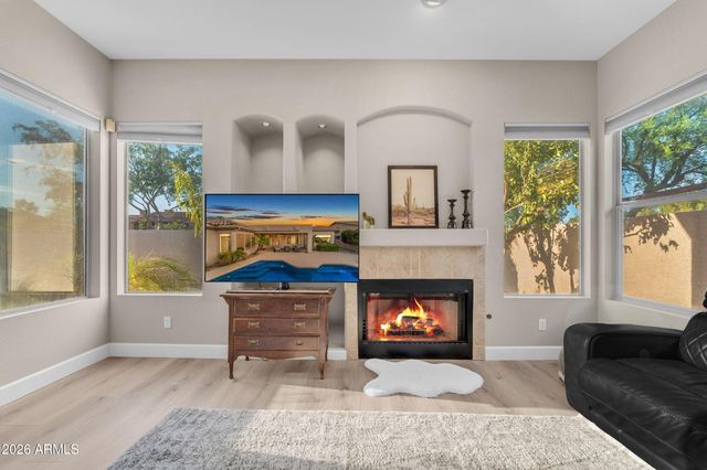 840 W CHERRYWOOD Drive, Chandler, AZ 85248