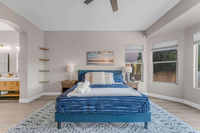 840 W CHERRYWOOD Drive, Chandler, AZ 85248