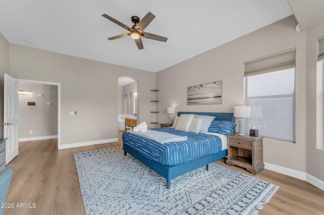 840 W CHERRYWOOD Drive, Chandler, AZ 85248