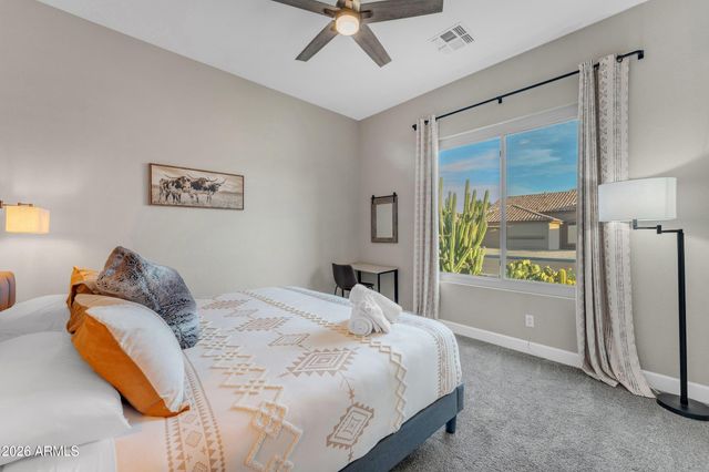 840 W CHERRYWOOD Drive, Chandler, AZ 85248