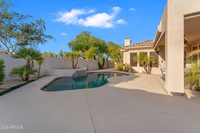 840 W CHERRYWOOD Drive, Chandler, AZ 85248