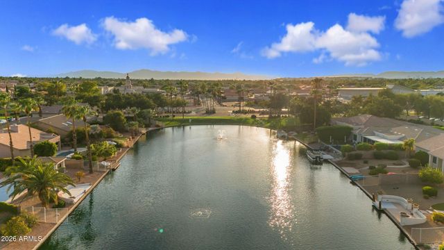 840 W CHERRYWOOD Drive, Chandler, AZ 85248