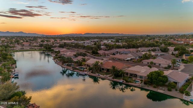 840 W CHERRYWOOD Drive, Chandler, AZ 85248