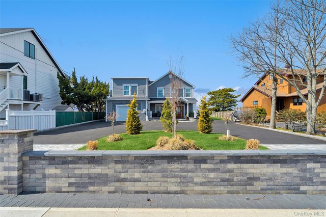 890 S Long Beach Avenue, Freeport, NY 11520