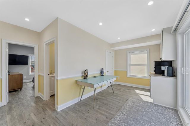 890 S Long Beach Avenue, Freeport, NY 11520
