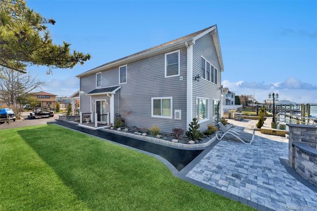 890 S Long Beach Avenue, Freeport, NY 11520