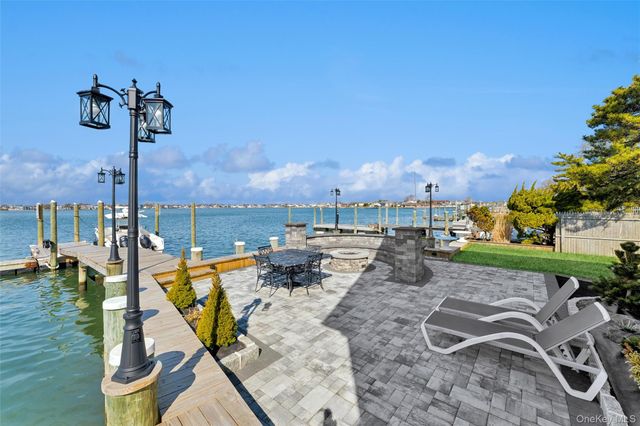 890 S Long Beach Avenue, Freeport, NY 11520