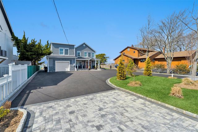 890 S Long Beach Avenue, Freeport, NY 11520