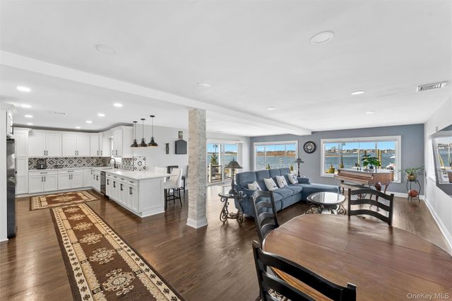 890 S Long Beach Avenue, Freeport, NY 11520
