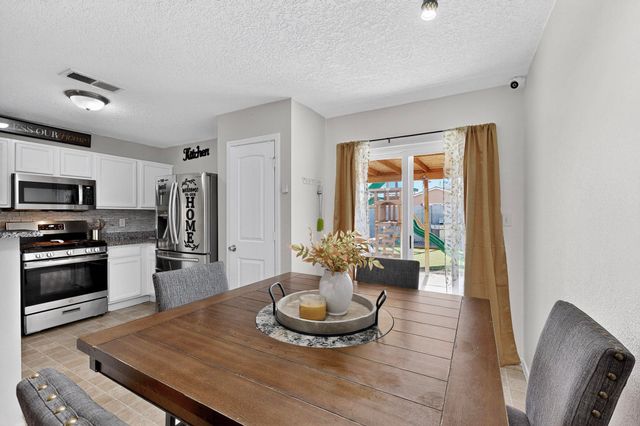 11204 Whimbrel Court SW, Albuquerque, NM 87121