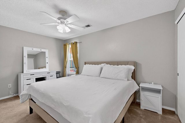 11204 Whimbrel Court SW, Albuquerque, NM 87121