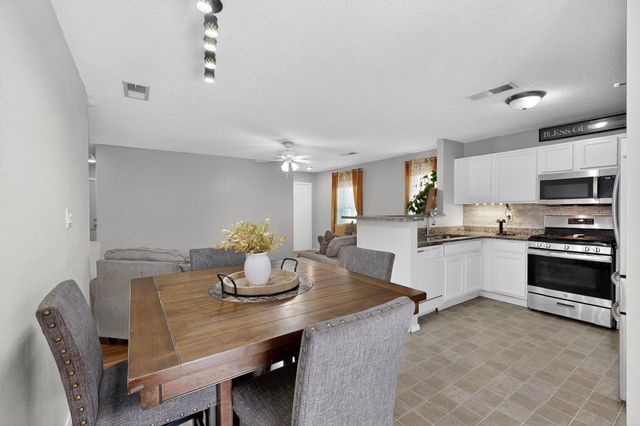 11204 Whimbrel Court SW, Albuquerque, NM 87121