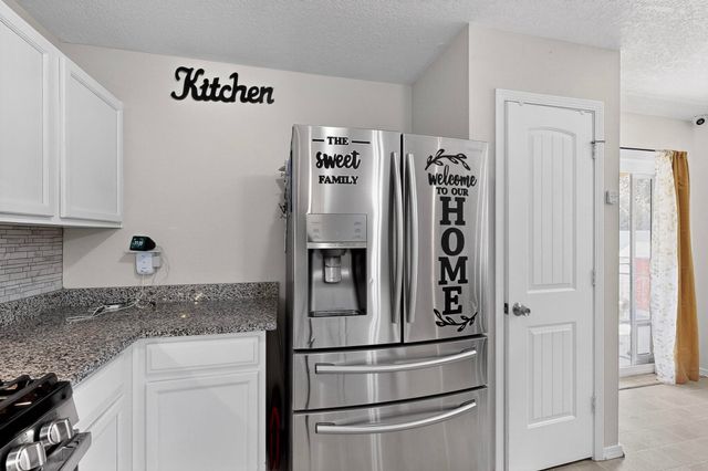 11204 Whimbrel Court SW, Albuquerque, NM 87121