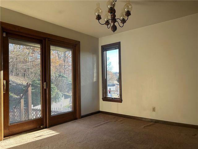 3178 New Hampshire Drive, Lower Burrell, PA 15068