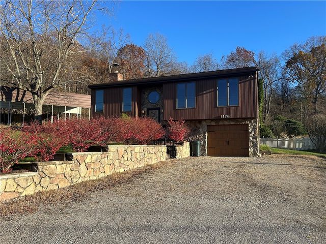 3178 New Hampshire Drive, Lower Burrell, PA 15068