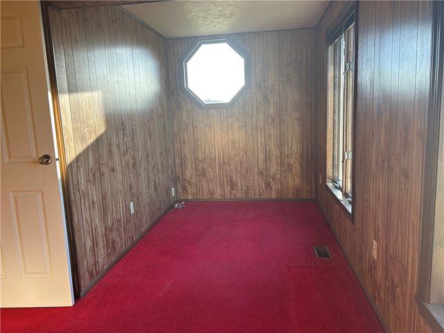 3178 New Hampshire Drive, Lower Burrell, PA 15068