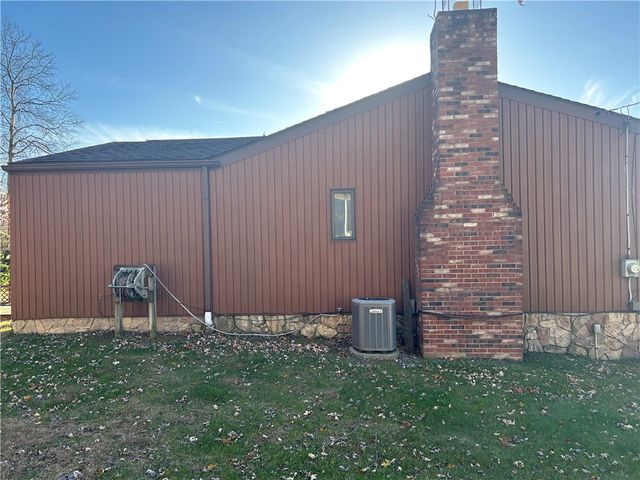 3178 New Hampshire Drive, Lower Burrell, PA 15068