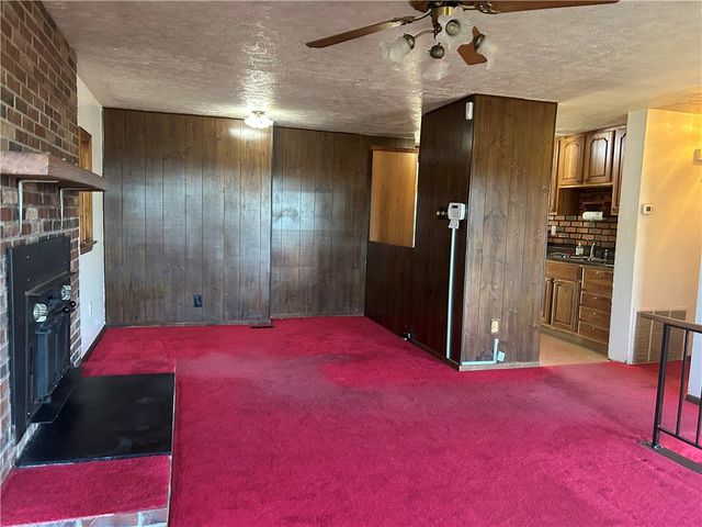 3178 New Hampshire Drive, Lower Burrell, PA 15068