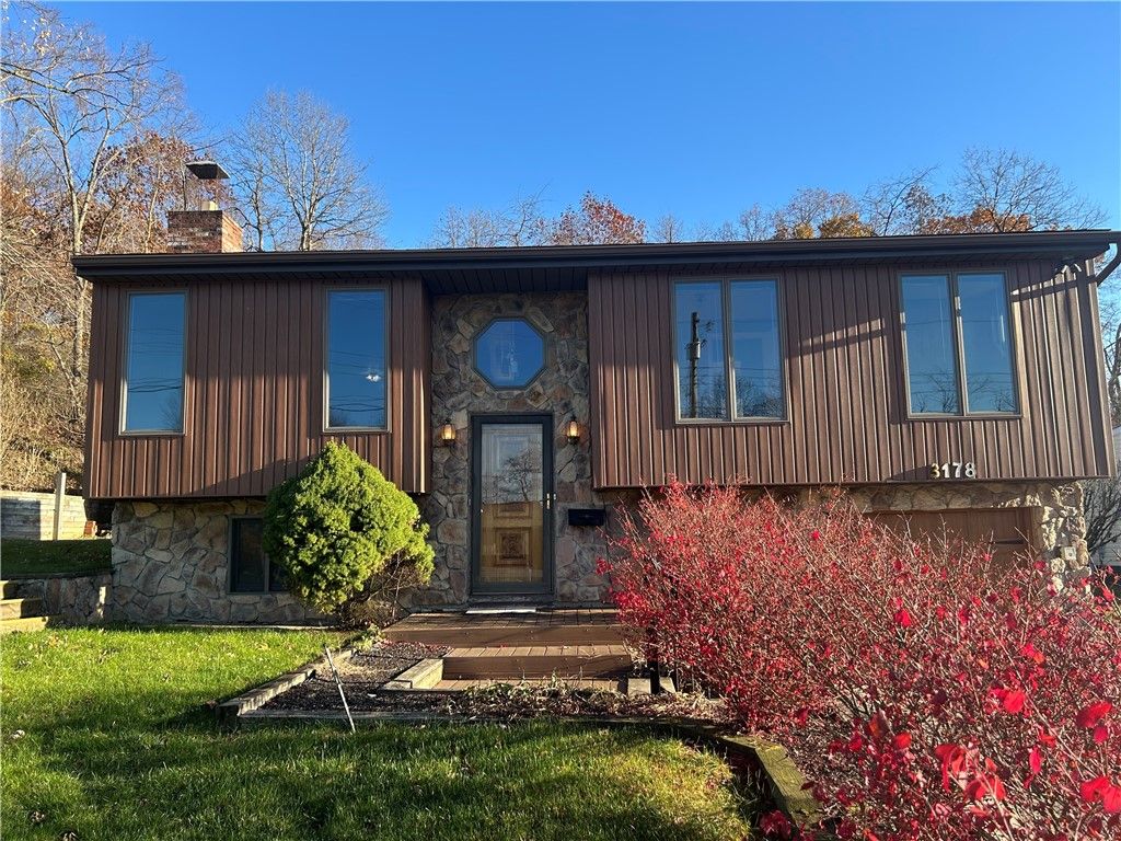 3178 New Hampshire Drive, Lower Burrell, PA 15068