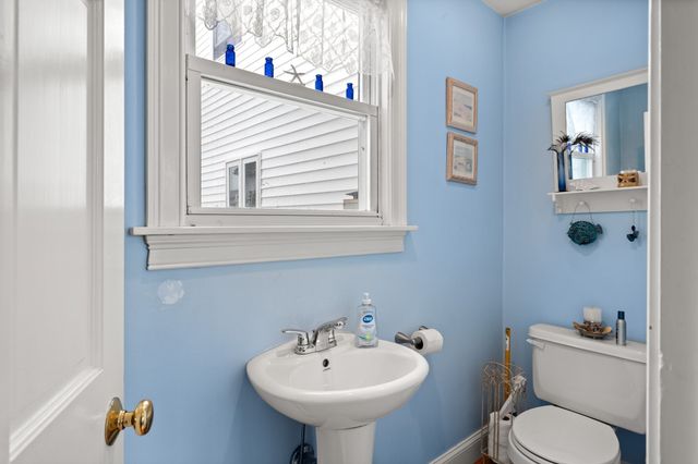 23 Porter St C, Beverly, MA 01915