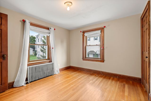 23 Porter St C, Beverly, MA 01915