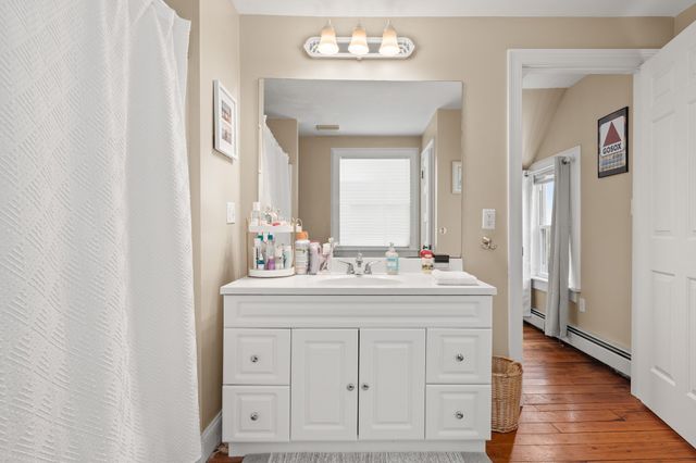 23 Porter St C, Beverly, MA 01915