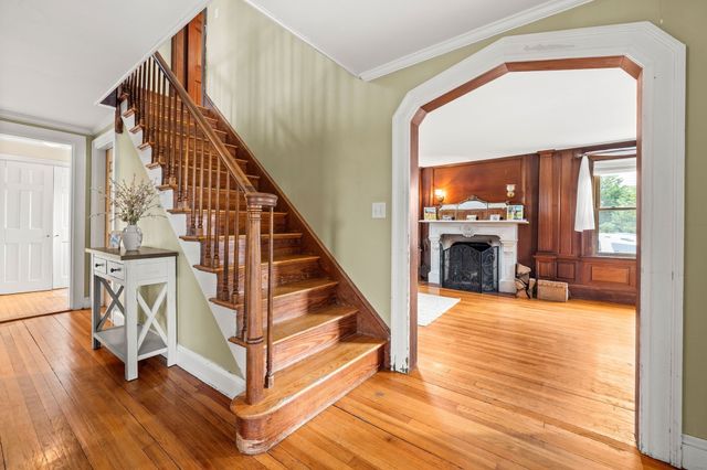 23 Porter St C, Beverly, MA 01915