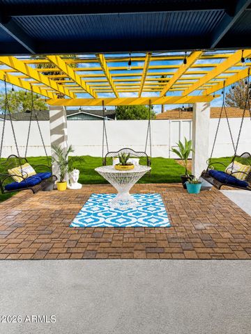 7636 E Thomas Road, Scottsdale, AZ 85251