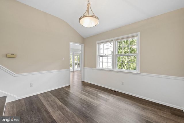 31 MONTGOMERY AVE, Rocky Hill, NJ 08553