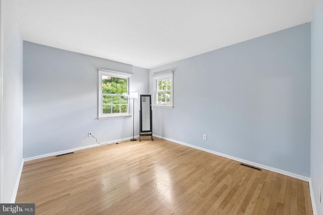 31 MONTGOMERY AVE, Rocky Hill, NJ 08553