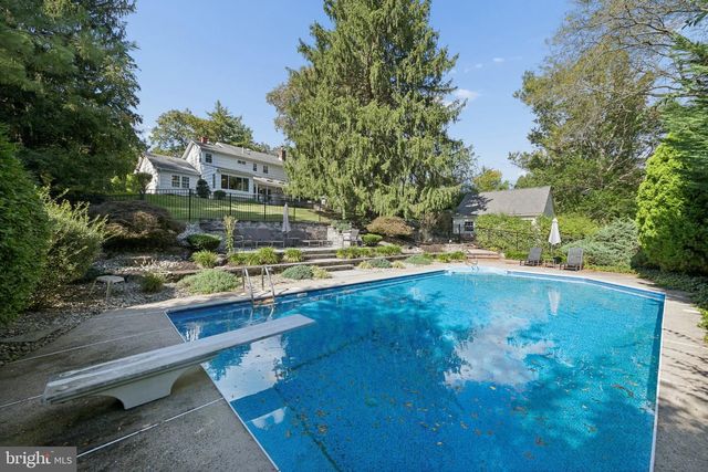 31 MONTGOMERY AVE, Rocky Hill, NJ 08553