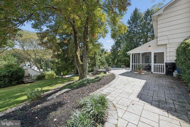 31 MONTGOMERY AVE, Rocky Hill, NJ 08553