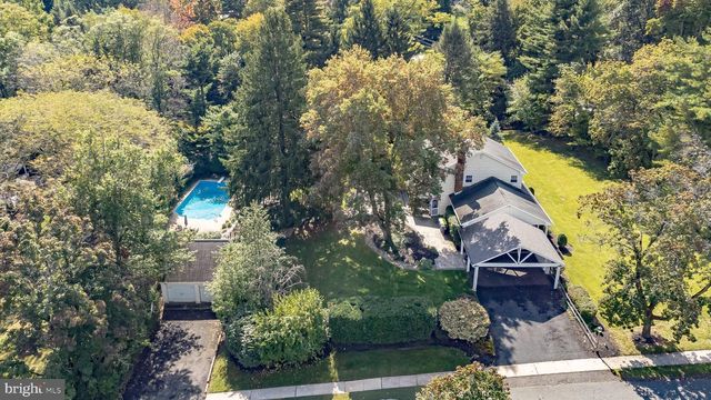 31 MONTGOMERY AVE, Rocky Hill, NJ 08553