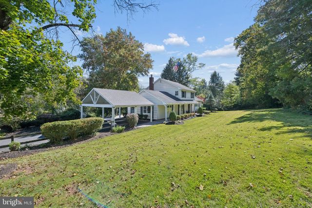 31 MONTGOMERY AVE, Rocky Hill, NJ 08553