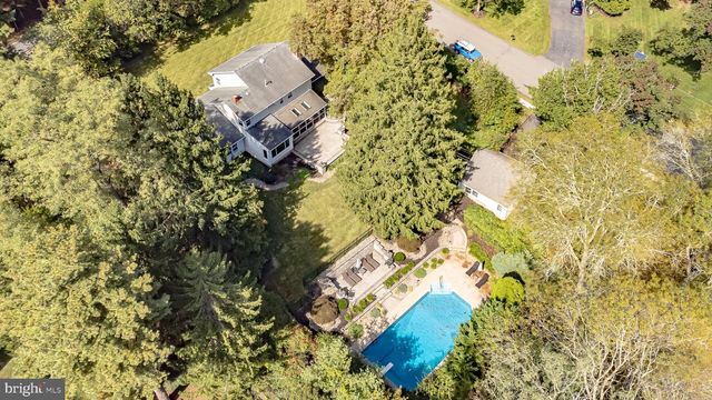 31 MONTGOMERY AVE, Rocky Hill, NJ 08553